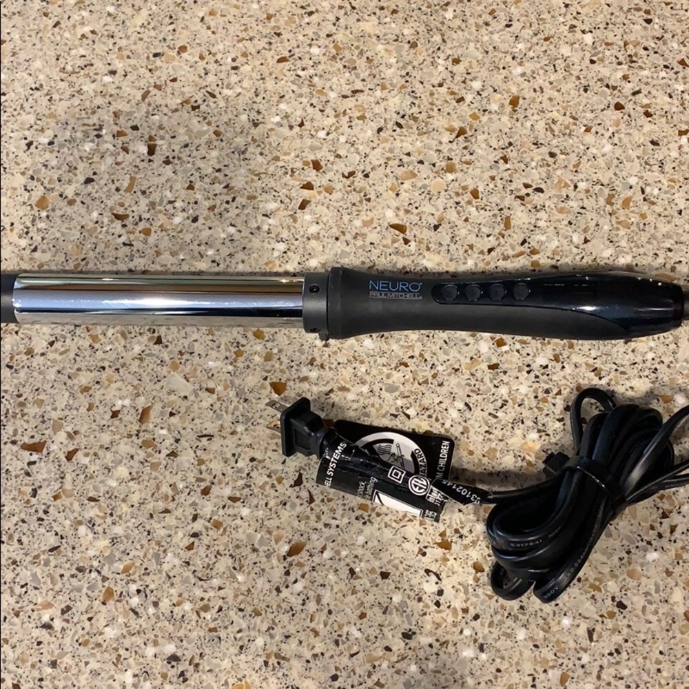 Paul Mitchell Neuro curling iron